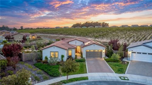 1330 Riley Ln, Nipomo, CA, 93444-6699 | Card Image