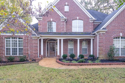 8679 Saddle Creek Drive, Olive Branch, MS, 38654 | Card Image