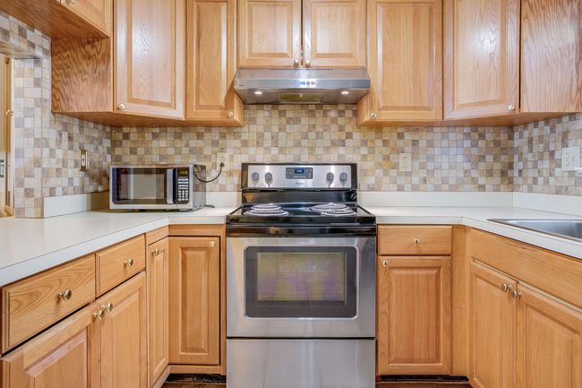 4 Chestnut Cir, Condo with 2 bedrooms, 3 bathrooms and null parking in Merrimack NH | Image 10