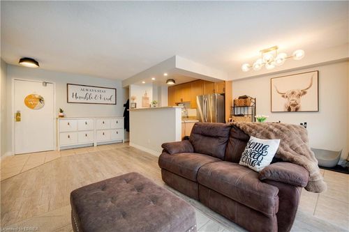 304-793 Colborne St, Brantford, ON, N3S7J3 | Card Image