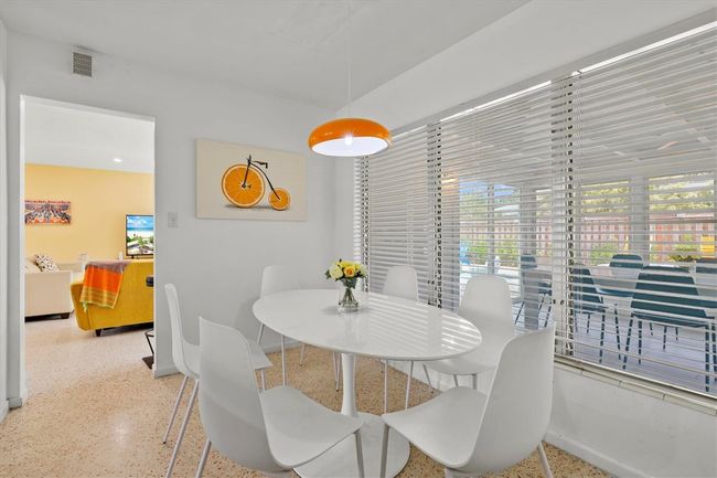 2473 Davis Blvd, House other with 3 bedrooms, 2 bathrooms and null parking in Sarasota FL | Image 19