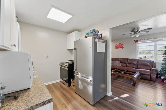 556 Gode Ln, House other with 3 bedrooms, 2 bathrooms and null parking in New Braunfels TX | Image 7