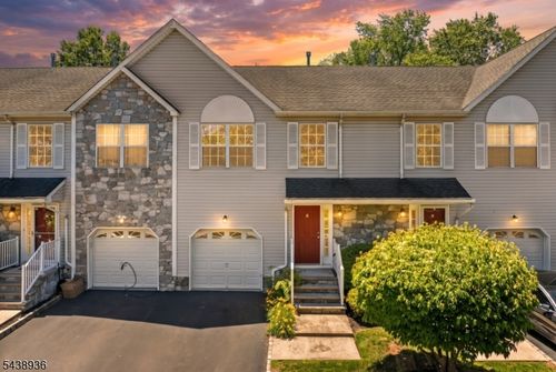 5 Edith Pl, Somerset, NJ, 08873-7607 | Card Image