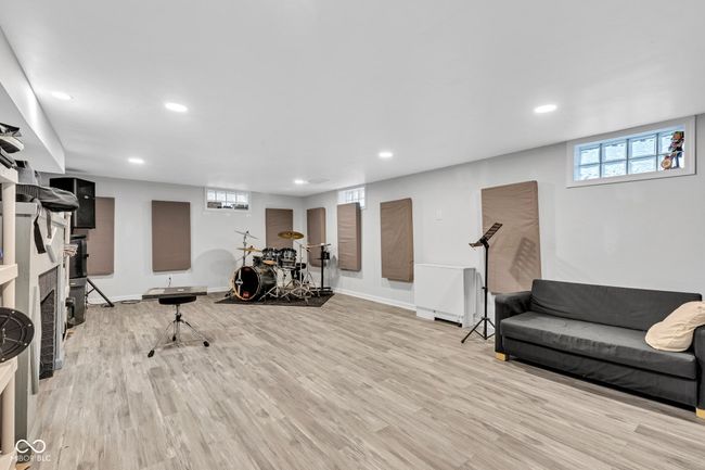Same room! More ways to use it! | Image 47