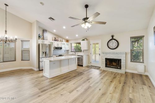 1044 E Indigo Street, Mesa, AZ, 85203 | Card Image