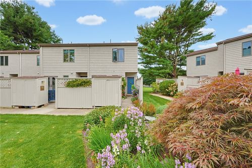 91 Windward Ln, Bristol, RI, 02809-1546 | Card Image