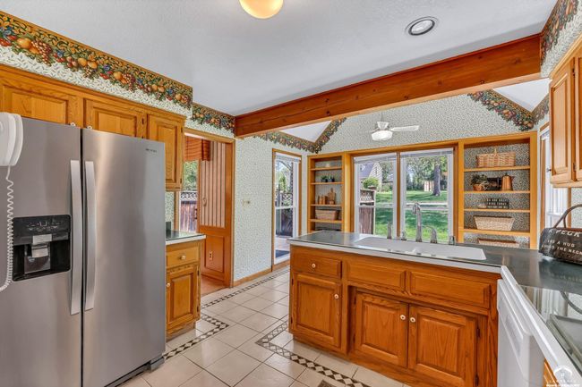 4004 Vintage Ct, Condo with 3 bedrooms, 2 bathrooms and null parking in Lawrence KS | Image 10