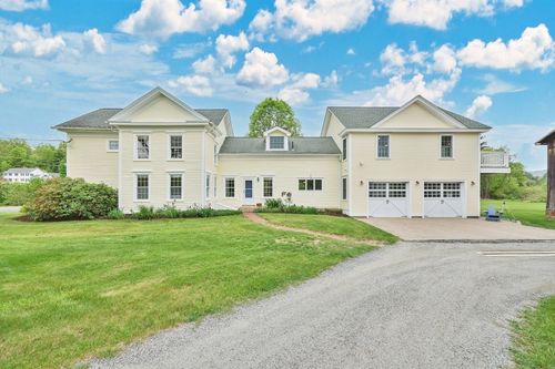 39 Cook Rd, Southampton, MA, 01073-9495 | Card Image