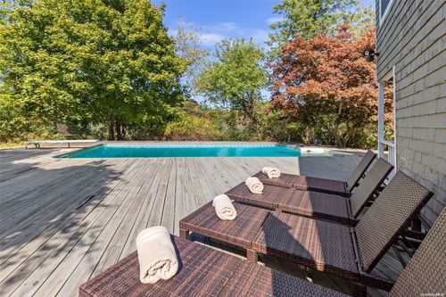 207 S Jamesport Ave, South Jamesport, NY, 11970-2025 | Card Image