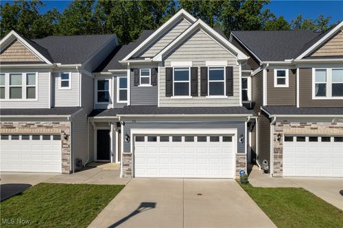 840 Woodside Dr, Westlake, OH, 44145-1210 | Card Image