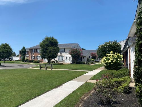 508 Kensington Ln, Bethpage, NY, 11714-4519 | Card Image