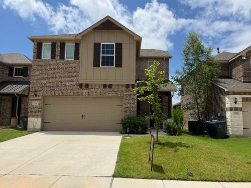 714 Creekwater Ln, Garland, TX, 75043-3139 | Card Image
