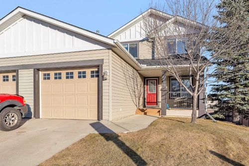 {{alt}} | Card Image