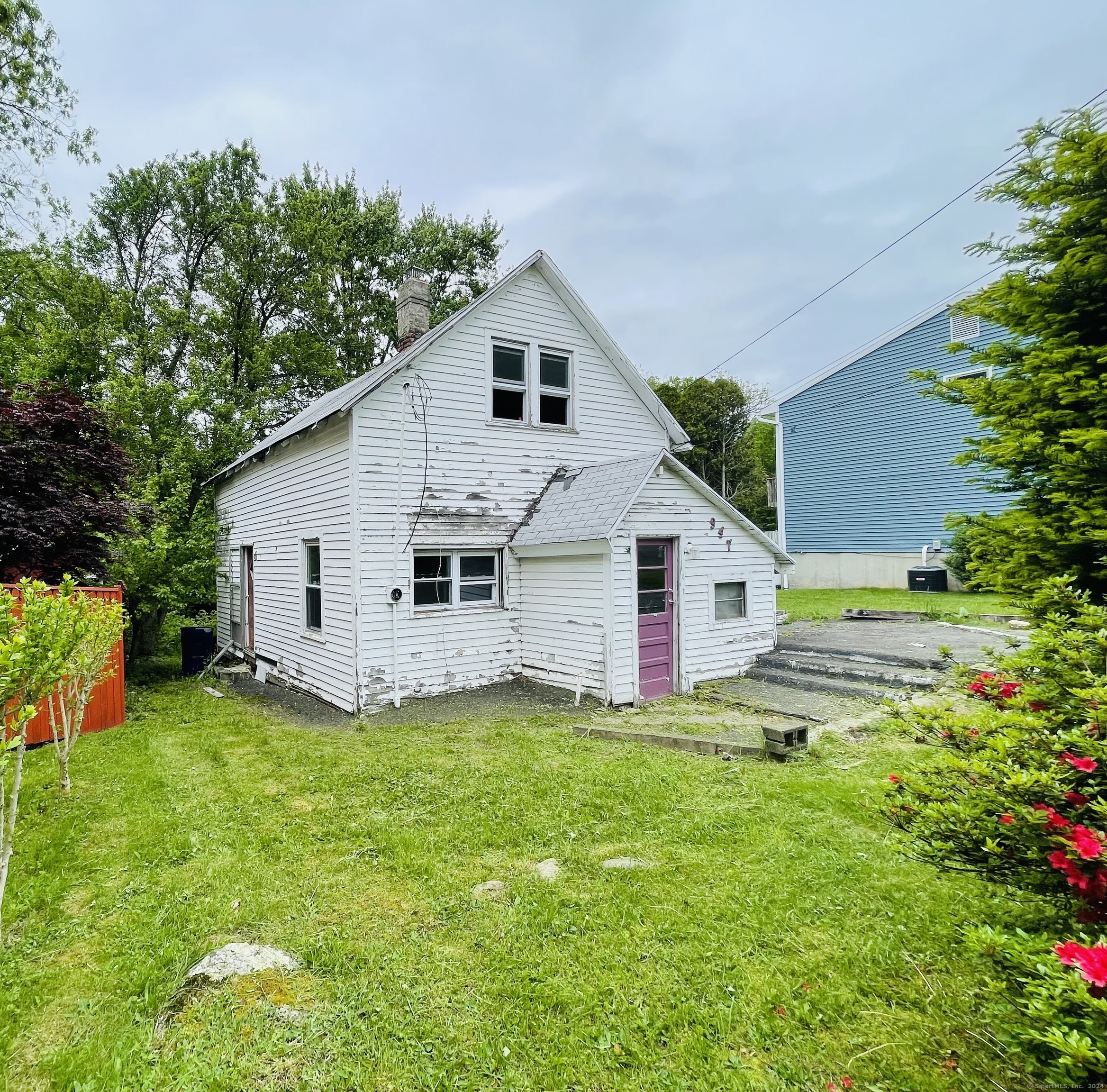 Pearl Lake Rd, Waterbury, CT 06706