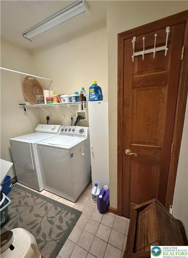 1437 Nectarine Rd, House other with 6 bedrooms, 4 bathrooms and null parking in DANIELSVILLE PA | Image 18