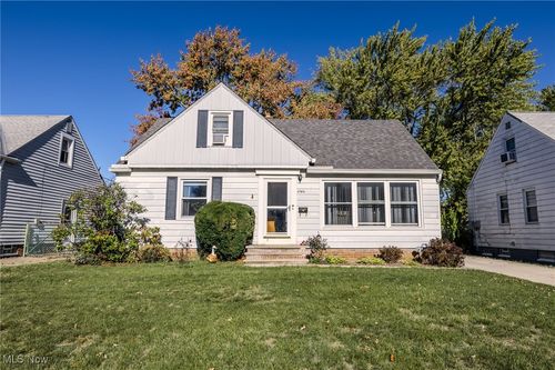 29815 Robert St, Wickliffe, OH, 44092-2219 | Card Image