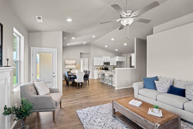 18126 E Barclay Ct, House other with 4 bedrooms, 2 bathrooms and null parking in Greenacres WA | Image 8