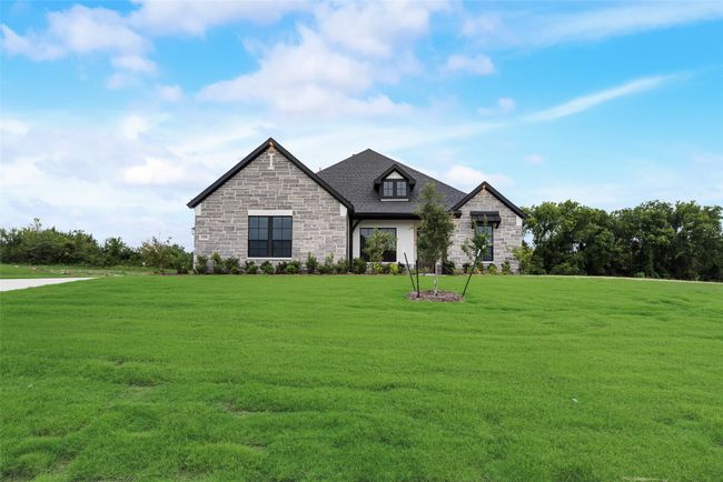 1050 Julian Dr, House other with 4 bedrooms, 3 bathrooms and null parking in Van Alstyne TX | Image 5