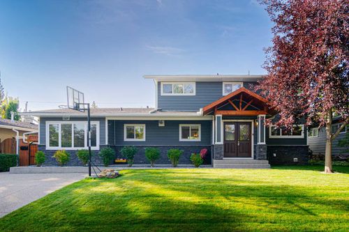 164 Cherovan Dr Sw, Calgary, AB, T2V2P5 | Card Image