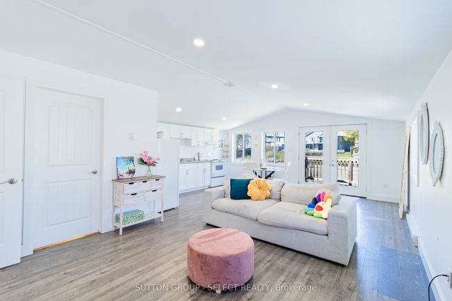79 River Rd, Home with 0 bedrooms, 0 bathrooms and 4 parking in Grand Bend ON | Image 4