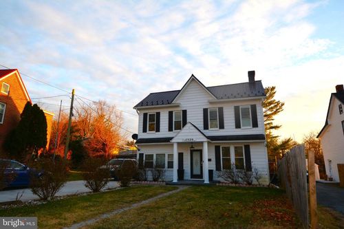 17529 Virginia Ave, HAGERSTOWN, MD, 21740-7726 | Card Image