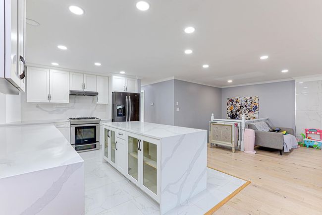 1257 Nestor St, House other with 6 bedrooms, 4 bathrooms and 2 parking in Coquitlam BC | Image 12