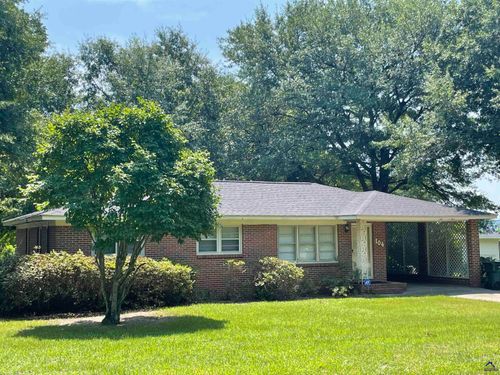 104 Oconee St, Warner Robins, GA, 31088-5632 | Card Image