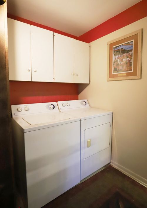 5315 Chickasaw Trl, Flushing, MI, 48433-1091 | Card Image