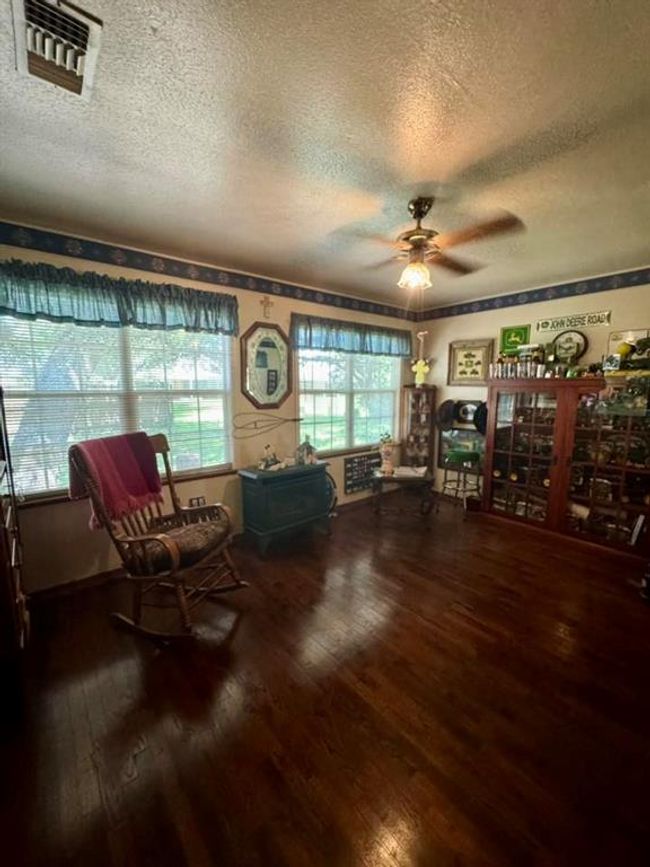 447 Fm 2540 N, House other with 3 bedrooms, 1 bathrooms and 1 parking in Van Vleck TX | Image 13