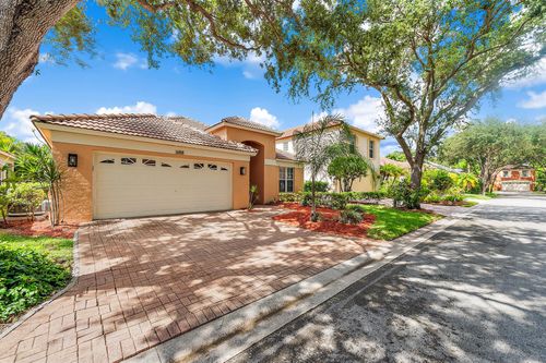 5188 Elpine Way, Riviera Beach, FL, 33418-7848 | Card Image