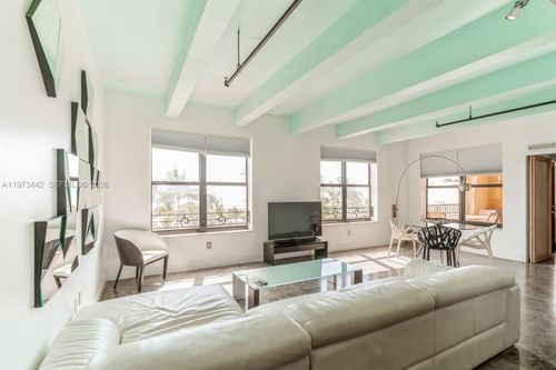 apt-4a-1330 Ocean Dr, Miami Beach, FL, 33139-4257 | Card Image