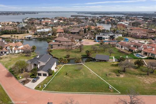 48 Applehead Island Dr, Horseshoe Bay, TX, 78657-5708 | Card Image