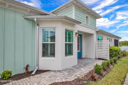 927 Margaritaville Ave, Daytona Beach, FL, 32124-3812 | Card Image