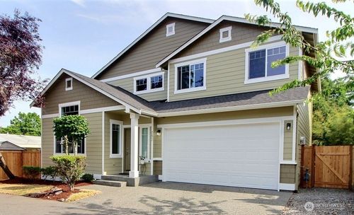 2027 Ne 25th Pl, Renton, WA, 98056-2214 | Card Image