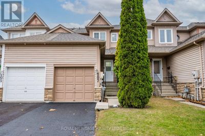 107 Shady Lane Cres, Townhouse with 3 bedrooms, 4 bathrooms and 2 parking in Bowmanville ON | Image 1