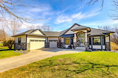 6713 Augustine Ct, Johnston, IA, 50131-4700 | Card Image