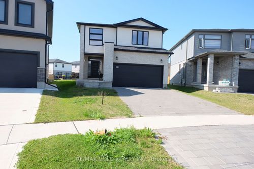 203 Byers St, London, ON, N6L0J2 | Card Image