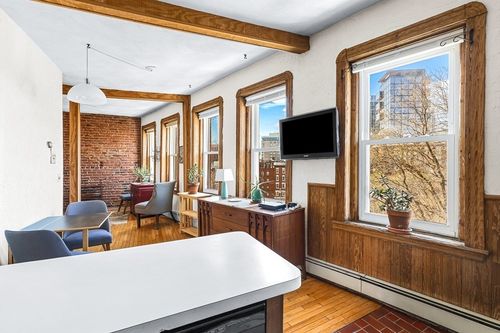 3-31 Snow Hill St, Boston, MA, 02113 | Card Image