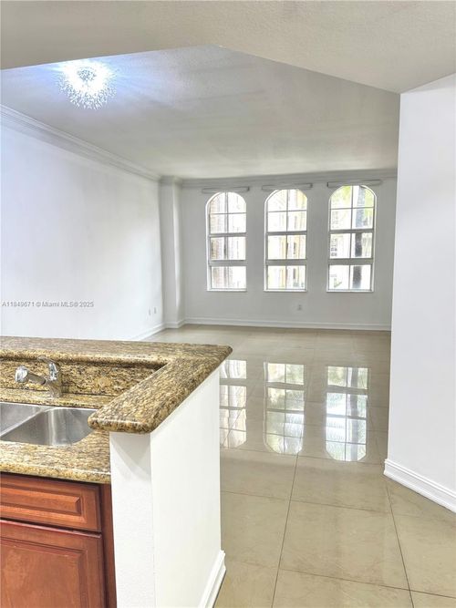 apt-238-3001 Ne 185th St, Aventura, FL, 33180-3344 | Card Image