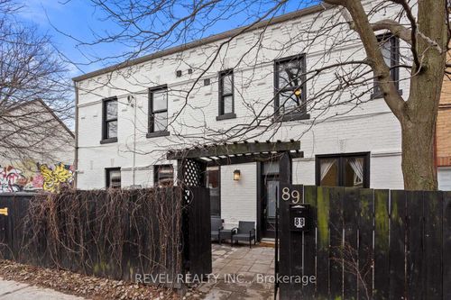 89 Foxley Street, Toronto, ON, M6J1P9 | Card Image
