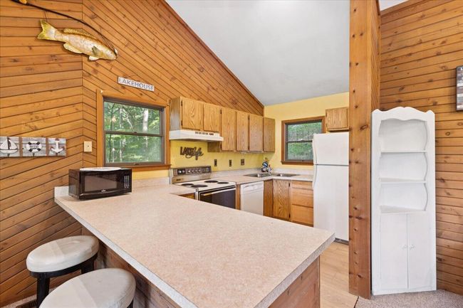 Kitchen Island | Image 11