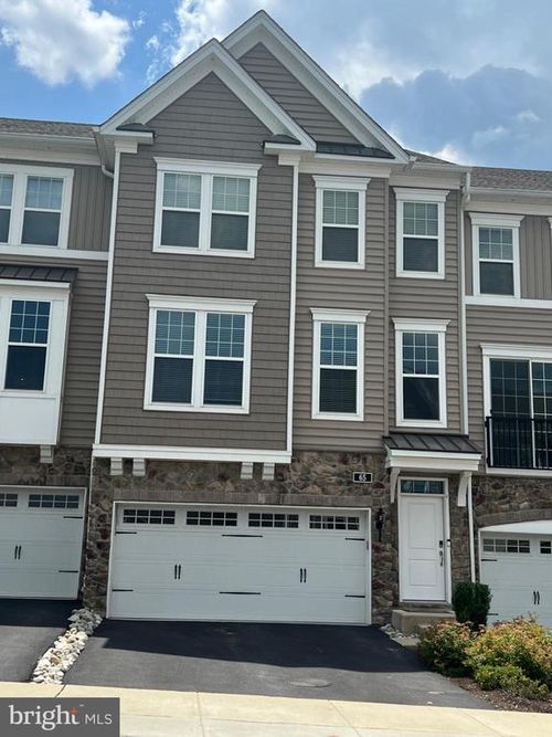 65 Lila Ln, DOWNINGTOWN, PA, 19335-1521 | Card Image