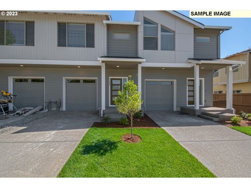 669-11227 Se Pleasant Valley Pkwy, Happy Valley, OR, 97086-4449 | Card Image