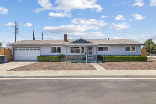 692 Cloverland Way, Oakdale, CA, 95361-2603 | Card Image