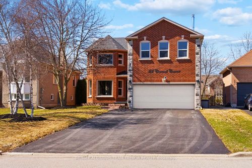 22 Chartwell Cres, Keswick, ON, L4P3N8 | Card Image