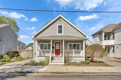 434 Grand Ave, Pawtucket, RI, 02861-1823 | Card Image