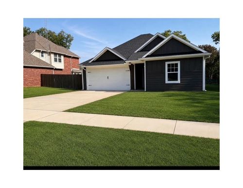 1021 W Sears St, Denison, TX, 75020-3323 | Card Image