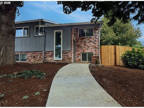 3311 Se 1st St, Gresham, OR, 97080-1501 | Card Image