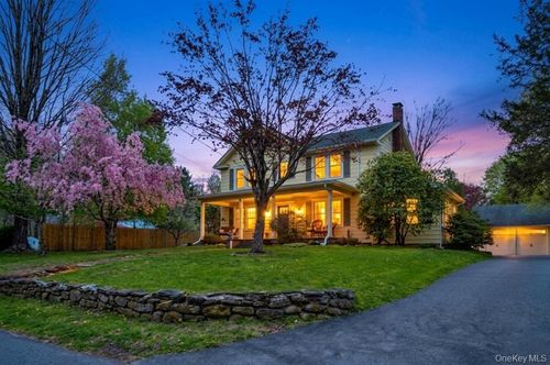 62-64 Austin Rd, Mahopac, NY, 10541-4804 | Card Image