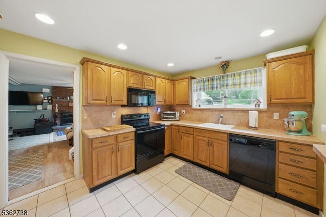 19 Paderewski Rd, House other with 4 bedrooms, 3 bathrooms and null parking in Oak Ridge NJ | Image 39